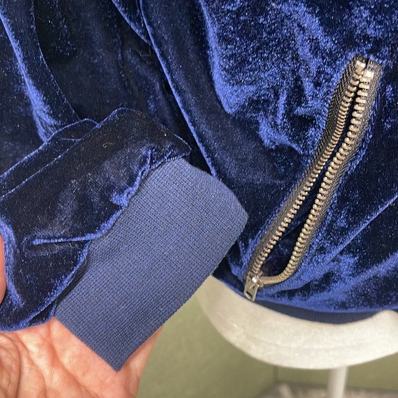 Amaryllis velvety Jacket 💙 - Picture 3 of 6